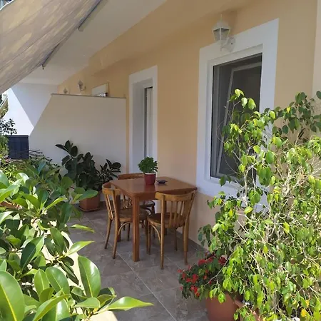 Brb Rooms Himare Exterior photo