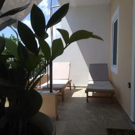 Brb Rooms Himare Exterior photo